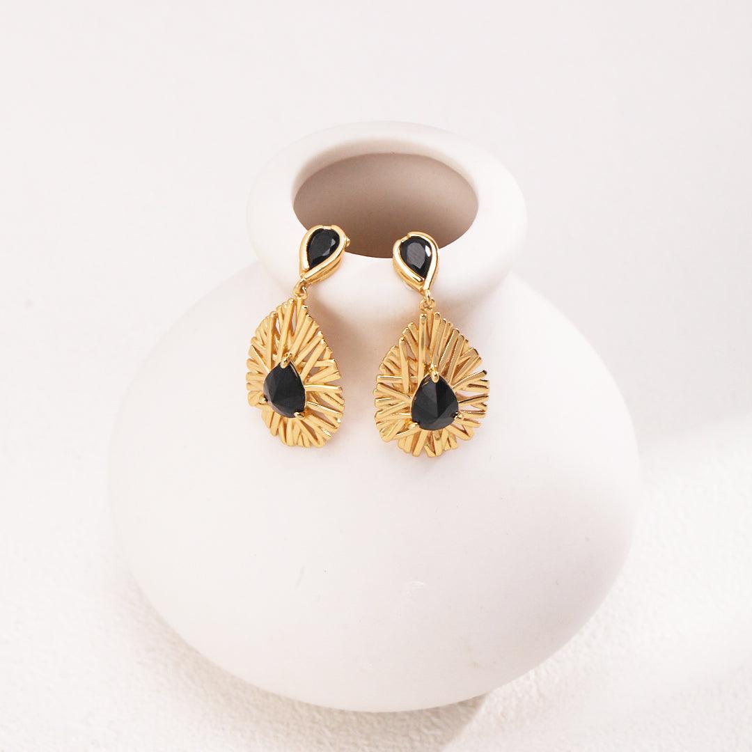 Black Zirconia  Earring | LAYUMI LAYUMI