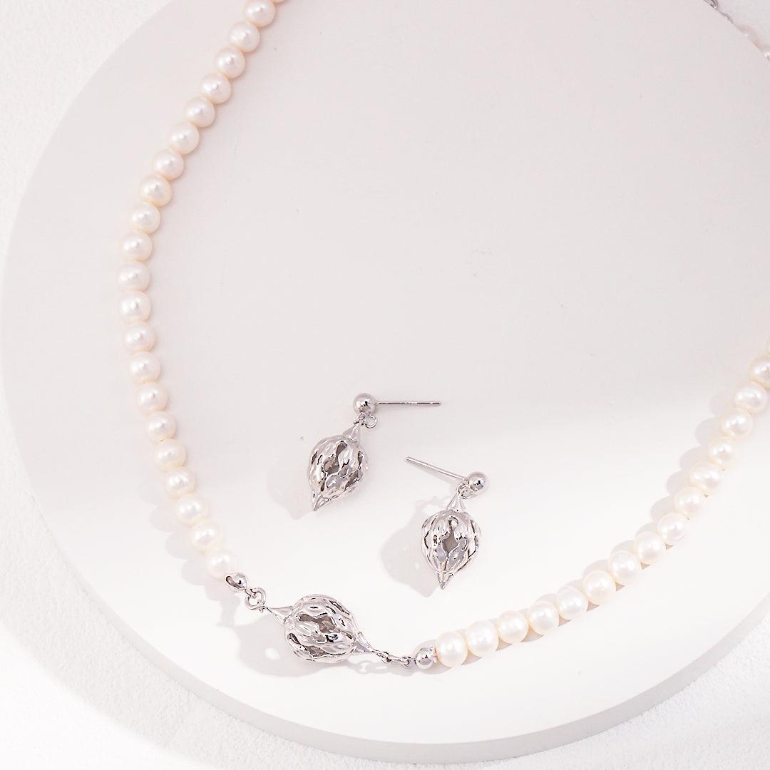 Skeleton Pearl Necklace and Earrings Set | LAYUMI