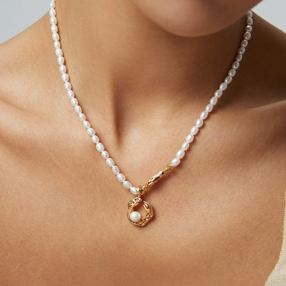 Elegant natural pearl necklace jewelry